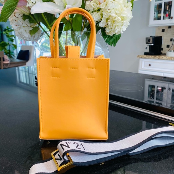 N21 Handbags Micro Shopping Verticale Tote NWOT - Picture 9 of 13